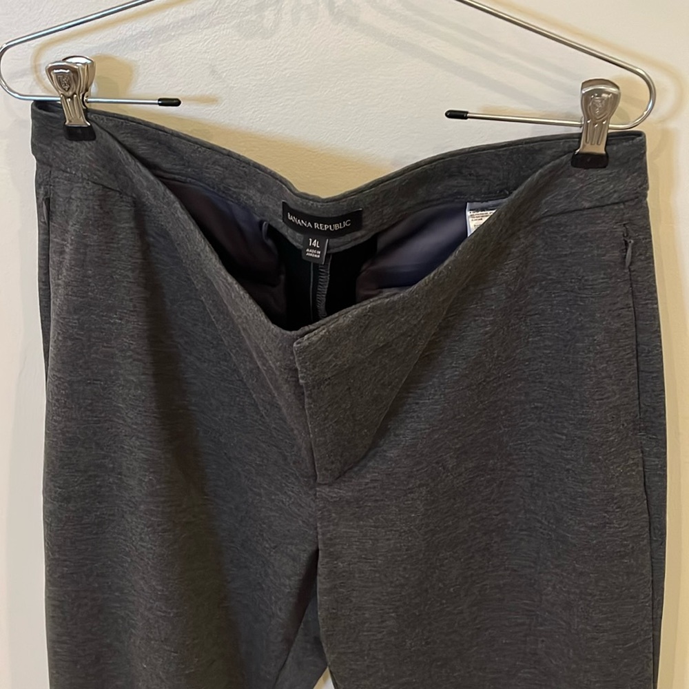 Banana Republic gray straight leg pants size 14 Long